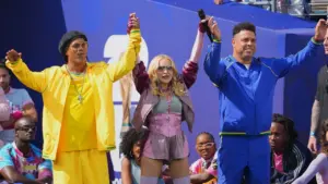 First World Cup Halftime Show: Lots of Stars, Little Purpose - The New York Times