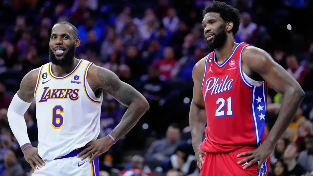 76ers celebrate LeBron James' arrival with coronation fit for King