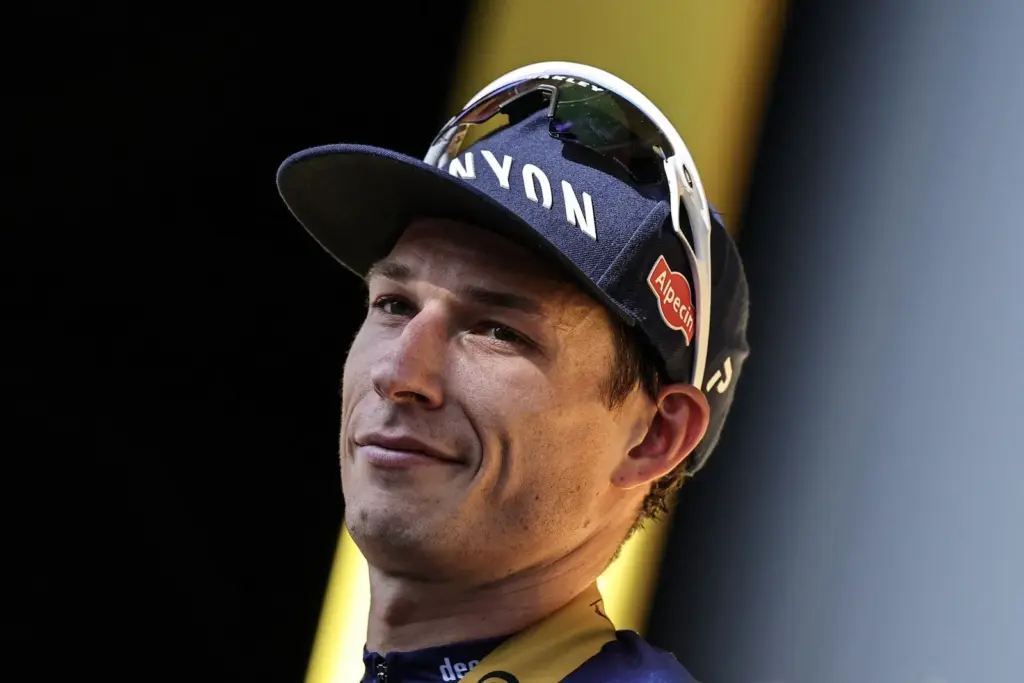 Philipsen on Pedersen's tail in battle for green