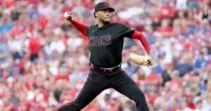 Greene gets back to business, twirls 12-K gem against Cubs - MLB.com